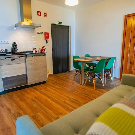 Casa Dos Lagos - Rral Nº 2187 * Velas